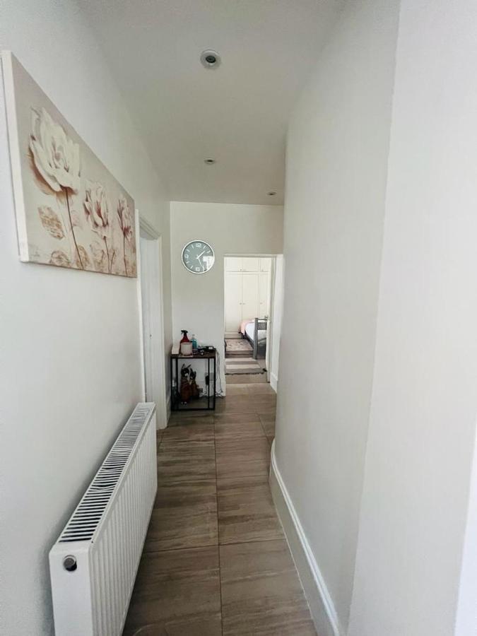 2 Bedroom Apartment Close To Camden Town London Exterior photo